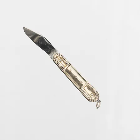Fällkniv i metall delvis förgylld, längd 4,5-7,5cm Vikt: 0 g