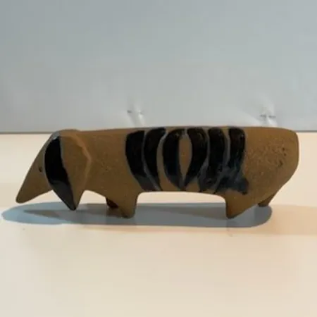 Figurin, Tax ur serien Lilla Zoo Lisa Larson för Gustavsberg, stengods, höjd 4,5cm, längd ca 14,5cm, osignerad.