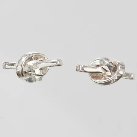 Örhängen Efva Attling Love Knot Ear, 13,2x5,7mm, silver 925/1000, originalask. Nypris 1500kr Vikt: 1,9 g