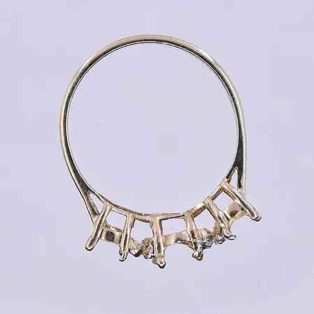 Diverse guld, 9K. Vikt: 1,7 g