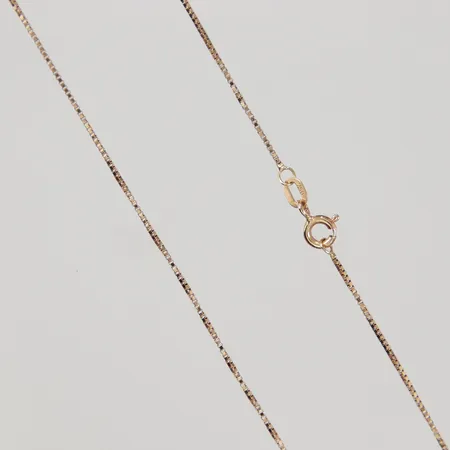 Kedja Venezia, längd 45,5cm, bredd 1mm, små ojämnheter, 18K Vikt: 2,5 g