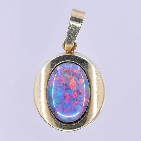Hänge med imitation opal längd 28 mm, 14K. Vikt: 2,7 g