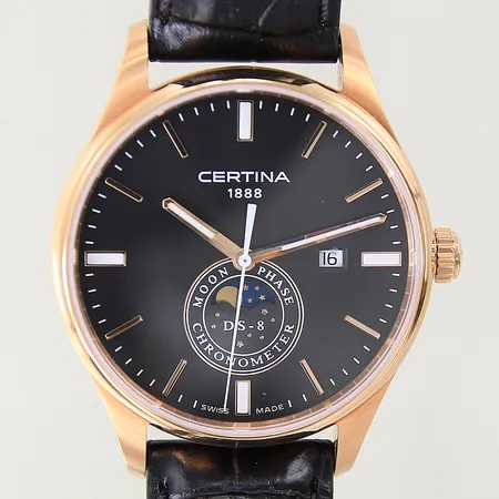Herrur Certina DS-8 stål/guld quartz Ø41mm, ref-nr: C033.457.36.051.00, serie-n: UZM N4W E68, safirglas, datum, månfas, läderband, viklås, skadad ytterkartong, garanti via QR-kod, box, reseetui, inga övriga tillbehör