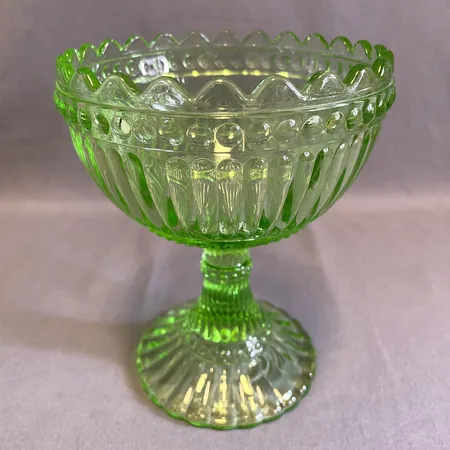 Skål Marimekko Iittala grönt glas höjd 14,5cm Ø11,5mm. 