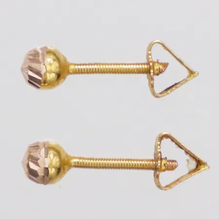 Ett par örhänge kulor Ø4mm, skruvlås 14K  Vikt: 0,6 g