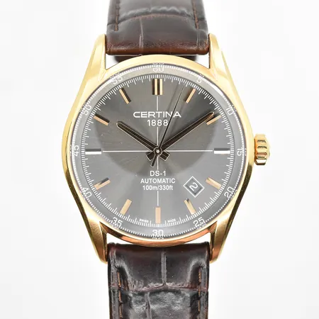 Herrur Certina DS-1, stål/doublé, automatisk, datum, Ø39 mm, ref nr C006407A, serie nr 10BC1184264, cal 2824-2, safirglas, glasbaksida, läderband med viklås, inga tillbehör.