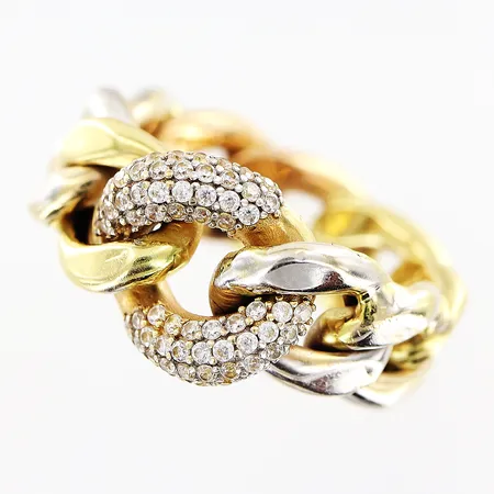 Ring vita stenar stl:18 bredd 8mm gul/röd/vitguld, ihålig, skevheter/bucklor, 1 sten saknas, 18K.  Vikt: 6 g