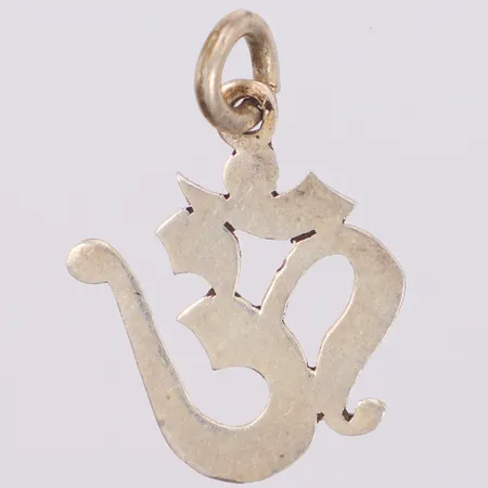 Hänge längd 26,2mm, bredd 18,5mm, ostämplat silver  Vikt: 1,4 g