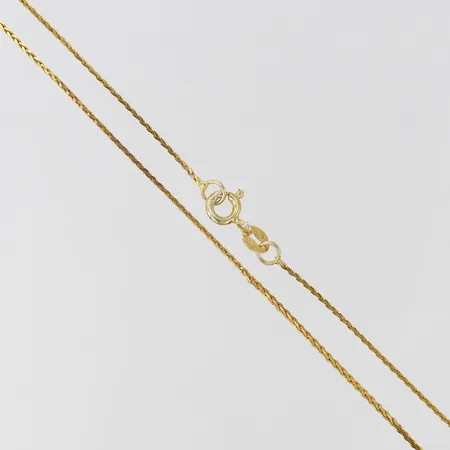 Kedja platt pansar halvstel längd 40,5cm bredd 0,8mm bruten länk förgylld Silver 925/1000.  Vikt: 2,5 g