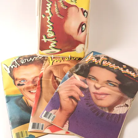 Fyra tidningsmagasin Andy Warhols Interview 1981, januari, juni, augusti, september, slitage, mindre skador. 