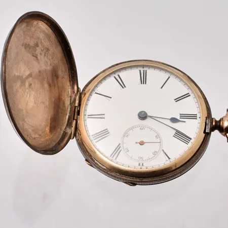 Savonett i metall, nyckeluppvridning Ø ca 47mm, N 86622, bucklig boett, går ej att vrida upp, 1st nyckel.