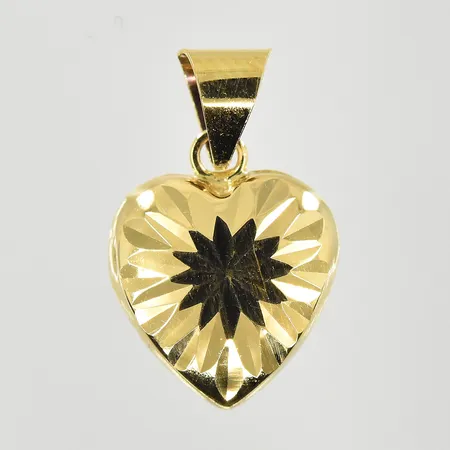 Hänge hjärta med mönster längd 16 mm, bedd 10 mm, 18K. Vikt: 0,4 g