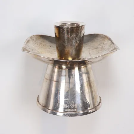 Ljusstake signerad Thore Eldh 9cm, silver 830/1000 Vikt: 155,1 g