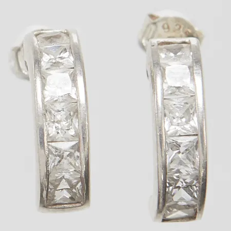 Örhängen med stenar längd 15mm, bredd 5mm, silver 925/1000 Vikt: 3 g