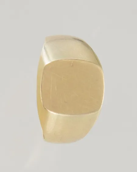 Ring stl 19¼ mm bredd 12,8 mm 18K Vikt: 6,7 g