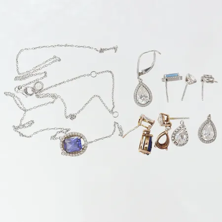Collier blå och vita stenar defekt/av. 6 Örhängen defekta/stenar saknas, 925/1000 silver Vikt: 15,3 g