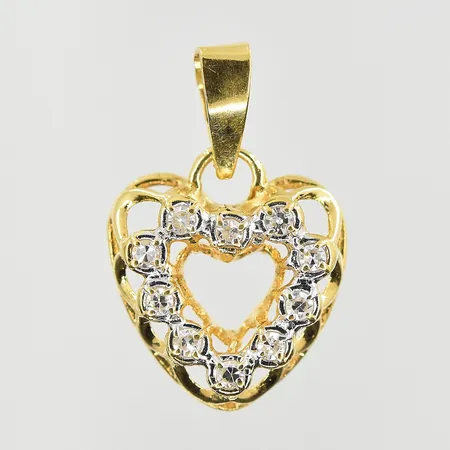 Hänge hjärta med vita stenar längd 15 mm, bredd 10 mm, 18K. Vikt: 0,7 g