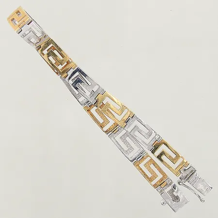 Armband med meanderdekor delvis förgyllt silver längd 19cm bredd 7mm silver 925/1000 Vikt: 9,3 g