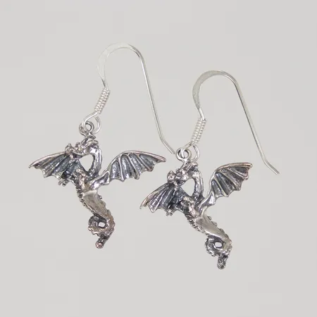 Örhängen drakar längd 30mm, bredd 20mm, silver 925/1000  Vikt: 3 g