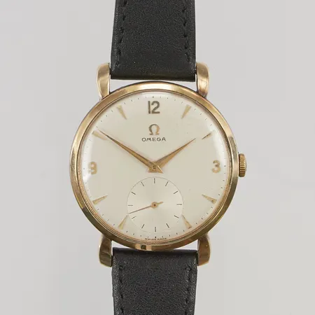 Herrur Omega 35mm manuell doublé, ref 2705-1, Cal.266, verknr:14329587, gravyr, ca 50-tal, sliten krona, repor på plexiglaset.