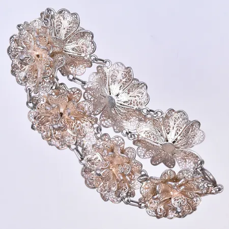 Armband längd 19 cm, bredd 25 mm silver 830/1000. Vikt: 36,8 g