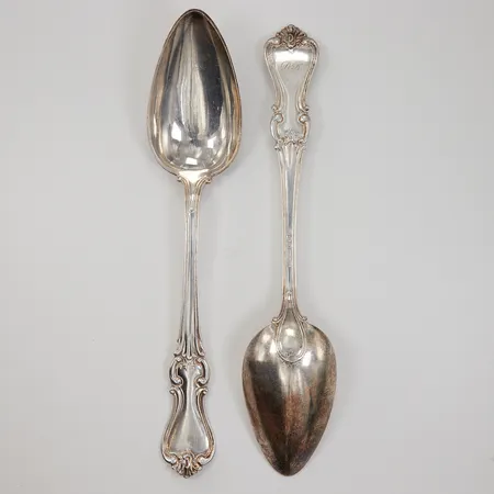 2 Matskedar modell Olga E. Holm år 1861, 23cm  Silver 830/1000 Vikt: 157,1 g