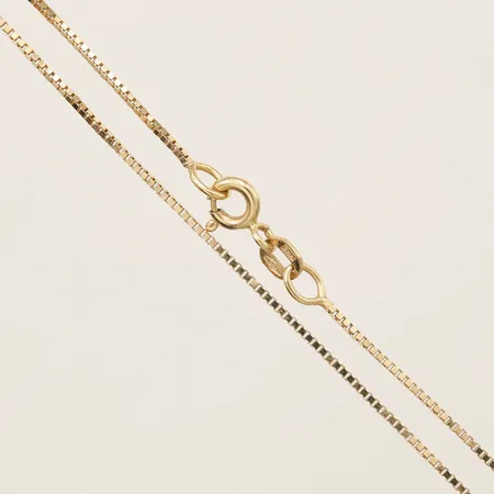 Kedja Venezia, längd 40cm, bredd 0,8mm, GHA, 18K Vikt: 2,4 g