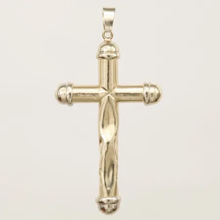 Hänge kors längd 60mm inkl ögla, bredd 31,5mm, bucklig, 14K  Vikt: 6,4 g