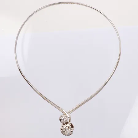 Collier Alton år 1975, passar för ca längd 38cm, bredd 4,2-16,4mm, silver 925/1000 Vikt: 38 g