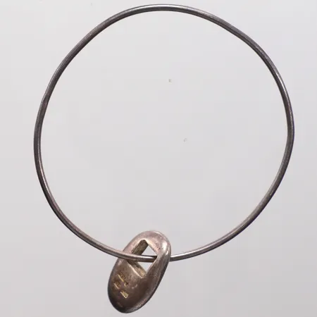 Stelt armband silver 925/1000 Sandström dewitt, ojämn, Ø65mm Vikt: 16,2 g