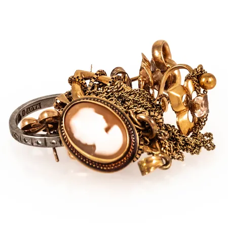 Diverse defekt guld 18K 17,1g.