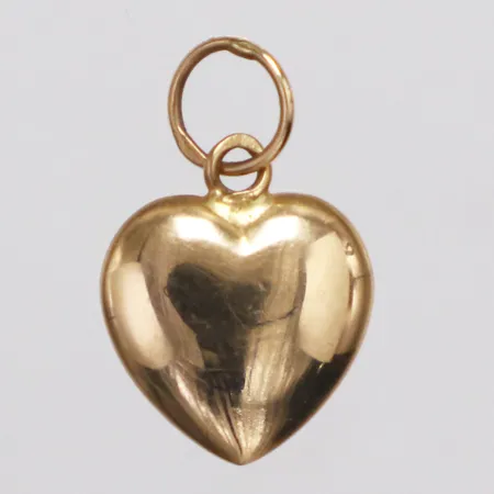 Hänge hjärta längd 17mm bredd 11mm, ihålig 18K Vikt: 0,6 g