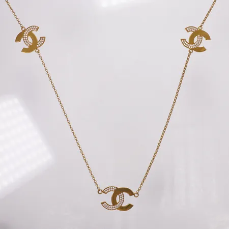 Collier Ärtlänk integrerat hänge vita stenar längd 84,5cm bredd 2-22mm OBS ej märkesdesign! 21K Vikt: 27,1 g