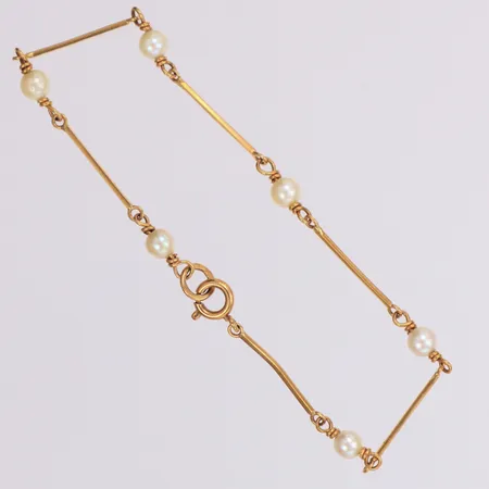 Armband med odlade pärlor Ø4,1-4,4mm, längd 19cm, bredd 0,8-4,4mm, skeva länkar, 18K Vikt: 3,1 g