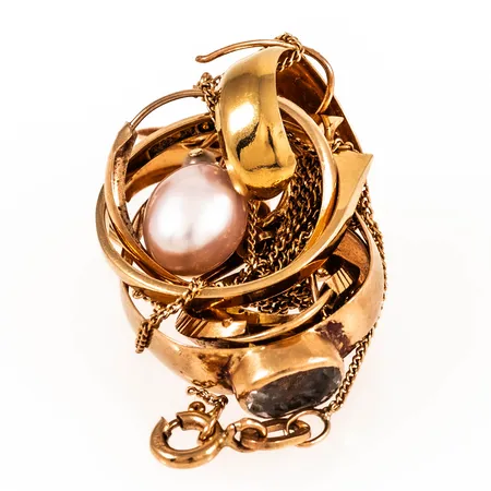 Diverse defekt guld 18K 7,6g.