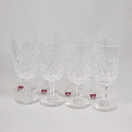 8 Kristallglas/Sherry glas "Elisabeth" formgivare Ingeborg Lundin för Orrefors etikett märkta höjd 12cm, djup ca 5cm, ena saknar etikett, original kartong  Skickas med postpaket.