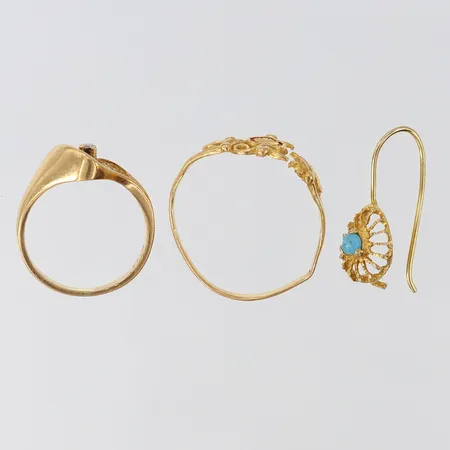 Guldskrot defekt stenar 18K.  Vikt: 6,1 g