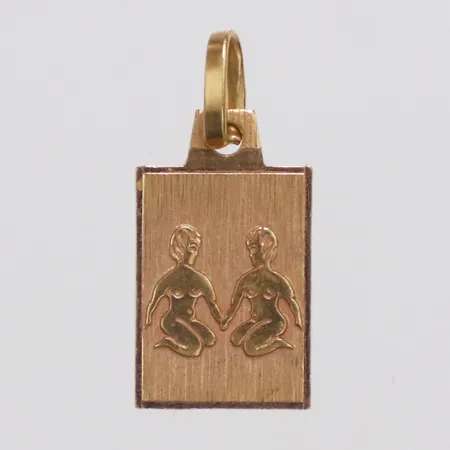 Hänge längd 17mm bredd 7,8mm 18K  Vikt: 0,6 g