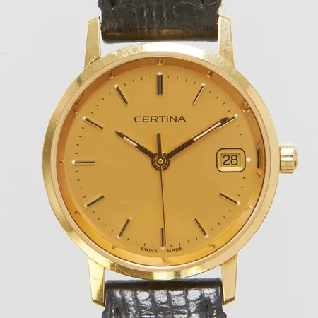 Damur Certina 18K Ø24mm quartz datum, ref.nr: EOL 152.9289.68, läderarmband original, behov av batteribyte, personlig gravyr, bruttovikt 16,6g