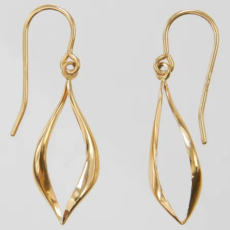 Örhängen längd ca 32mm, bredd 10mm, 18K Vikt: 1,2 g