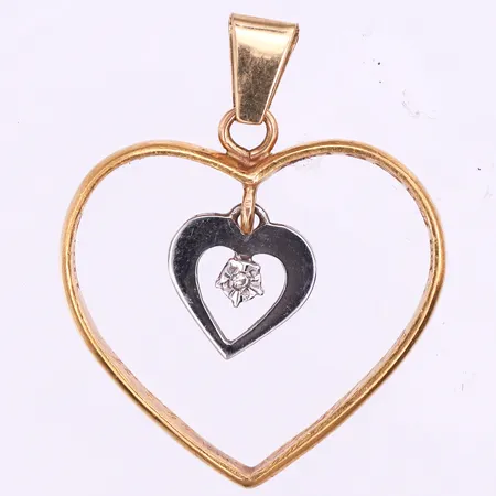 Hänge (omarbetad vigselring),höjd med ögla ca 33 mm,18/23k. Vikt: 6,3 g