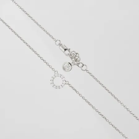 Collier med vita stenar längd ca 40,5-43,2cm, bredd 1-10mm, silver 925/1000 Vikt: 3,6 g