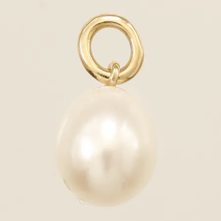 Ett hänge med odlad pärla längd inklusive ögla 14mm, bredd 8mm, 18K Vikt: 1,1 g