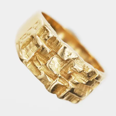 Ring stl 18¼ bredd 4-10mm Gustaf Dahlgren & Co, Malmö år 1976, 18K. Vikt: 7,7 g