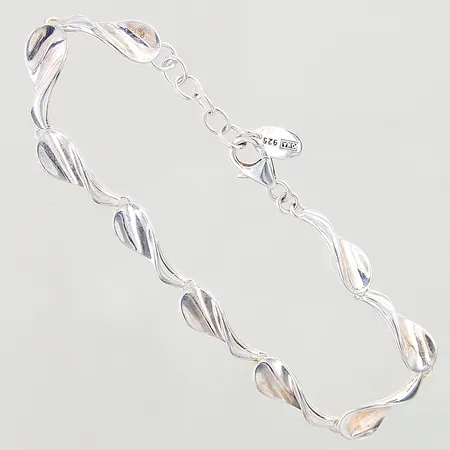 Armband Guldfynd, längd 17-19cm, bredd 7-2mm, silver 925/1000 Vikt: 10,5 g