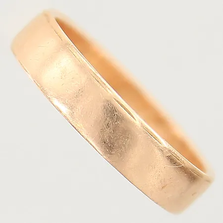 Ring mönstrad stl:17½, bredd 4,4mm, gravyr, repig, 18K  Vikt: 4,2 g