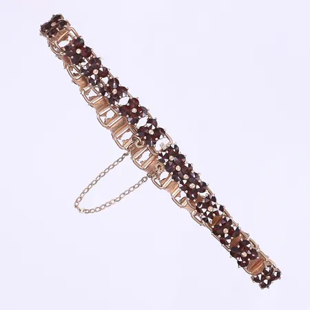 Armband med granater svenska importstämplar HE(?) längd ca 19cm bredd 5mm säkerhetskedja förgyllt silver 830/1000 Vikt: 18,5 g