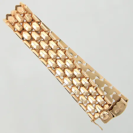 Armband, längd 19cm, bredd 17mm 18K  Vikt: 25,6 g