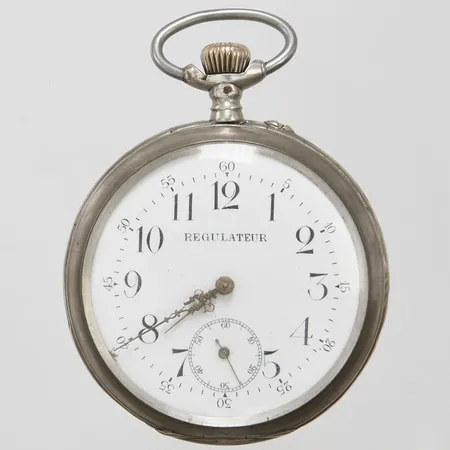 Fickur Regulateur manuell 62mm, liten sekundvisare, boettnr 8415/8245, tyska stämplar, slitage, 800/1000 silver, bruttovikt: 145,4g Vikt: 128,5 g