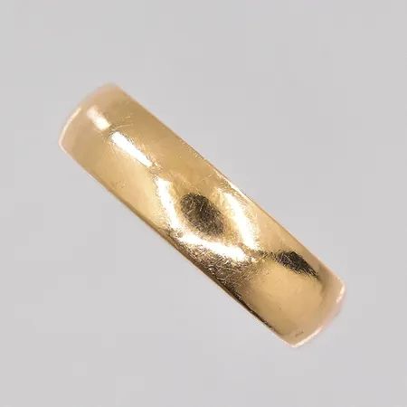 Ring Schalins stl:16¾ bredd 5,1mm 18K Vikt: 5,6 g
